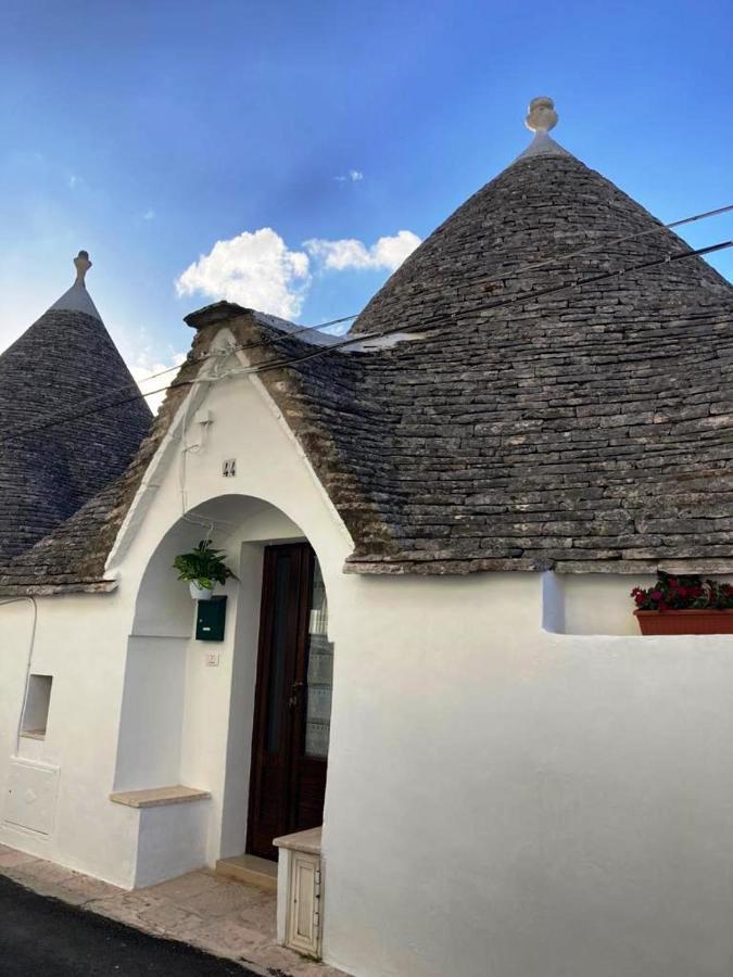 Trullo Il Nespolo Lägenhet Alberobello Exteriör bild